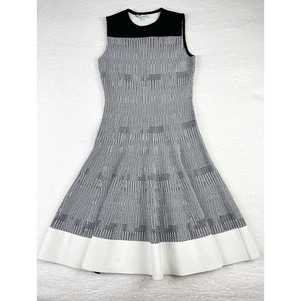 NARCISO RODRIGUEZ • Sleeveless Geometric Tweed Dress, 6 - Picture 9 of 16